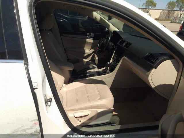 1VWBT7A36EC039194 Volkswagen PASSAT SE