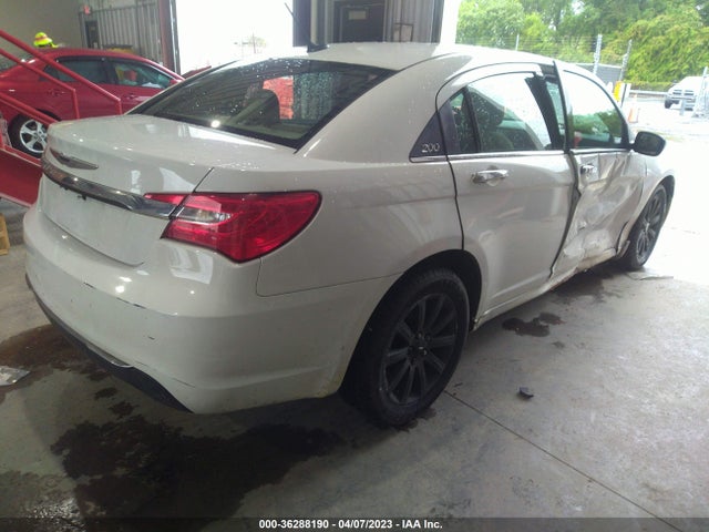 1C3CCBBB5EN128389 Chrysler 200 Touring