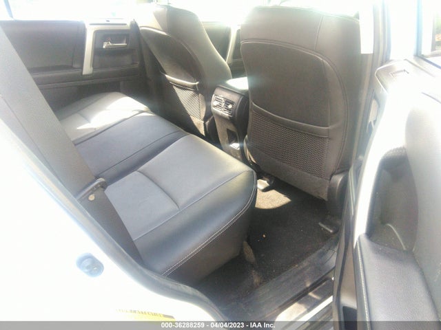 Toyota 4RUNNER SR5 2020 JTEBU5JR1L5771531 Image 8