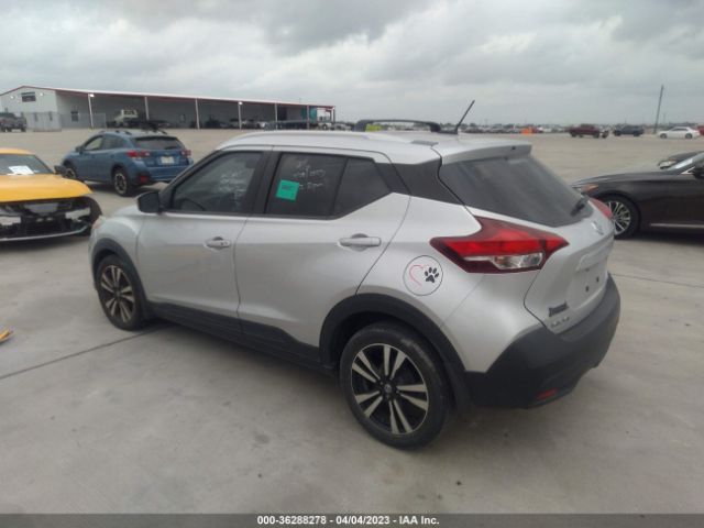 3N1CP5CU1JL528965 Nissan KICKS SV