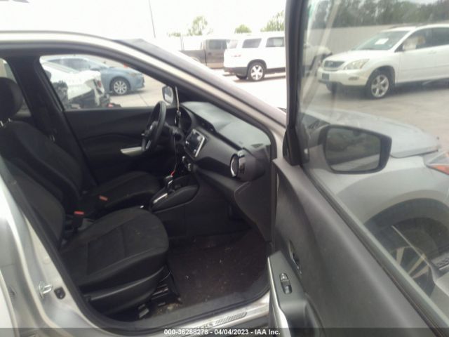 3N1CP5CU1JL528965 Nissan KICKS SV