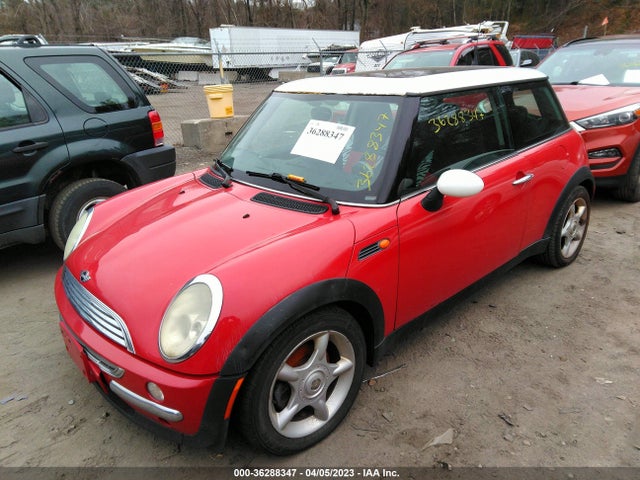 2004 MINI COOPER HARDTOP VIN: WMWRC33434TJ61880