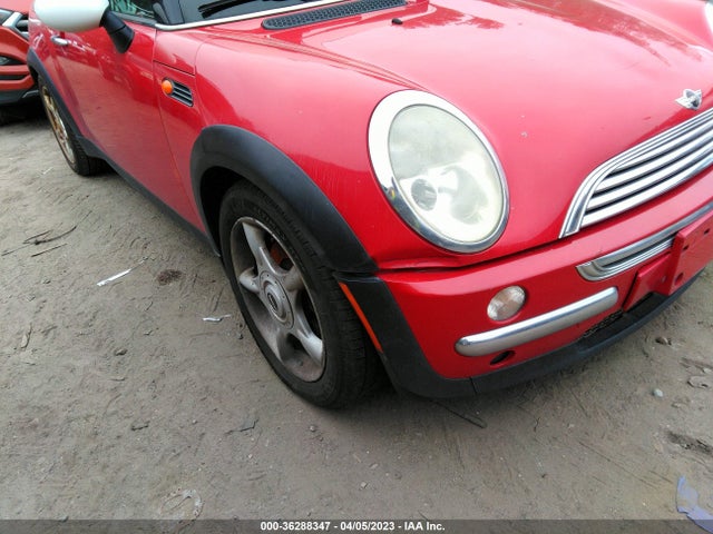 2004 MINI COOPER HARDTOP VIN: WMWRC33434TJ61880