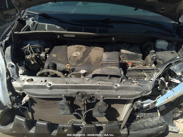 Toyota SIENNA LE 2017 5TDKZ3DC8HS852240 Image 12