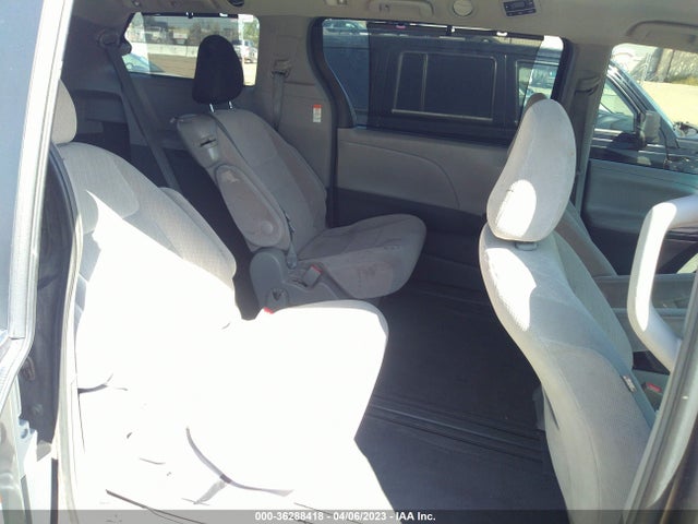 Toyota SIENNA LE 2017 5TDKZ3DC8HS852240 Image 10