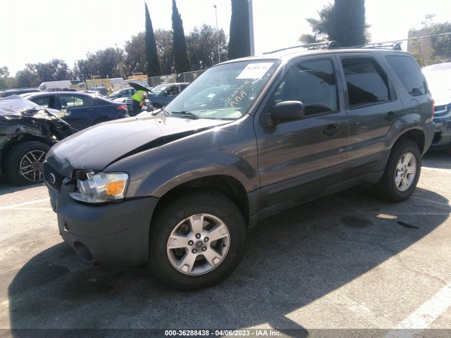 2005 FORD ESCAPE XLT VIN: 1FMCU93135KB75232
