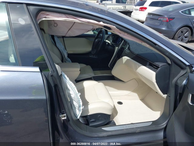 Tesla Model S 75d/100d/p100d 2018 5YJSA1E22JF285311 Image 6
