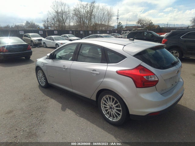 1FADP3R4XEL382828 Ford FOCUS ELECTRIC
