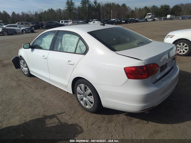 3VWD17AJ9EM417410 Volkswagen Jetta Sedan Se