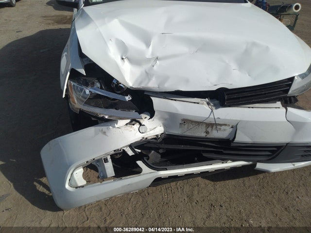 3VWD17AJ9EM417410 Volkswagen Jetta Sedan Se