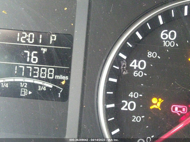 3VWD17AJ9EM417410 Volkswagen Jetta Sedan Se
