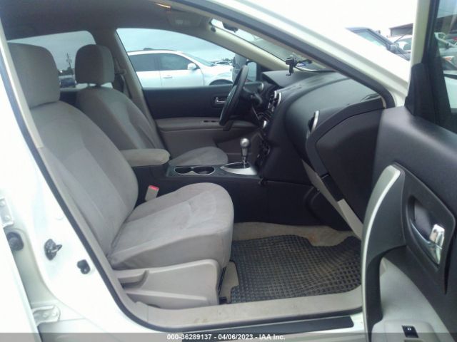 JN8AS5MT6FW652034 Nissan Rogue Select S