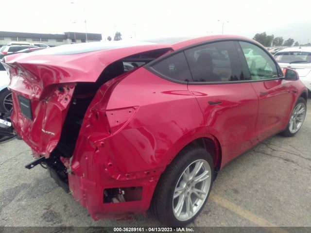 7SAYGDEE4NF492084 Tesla Model Y Long Range