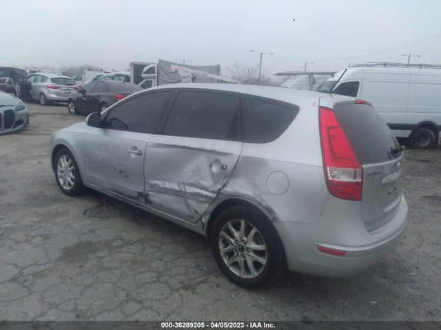 2009 HYUNDAI ELANTRA TOURING VIN: KMHDC86E99U038564