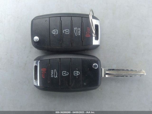 KNAFK5A86G5593296 KIA Forte 5-door Lx