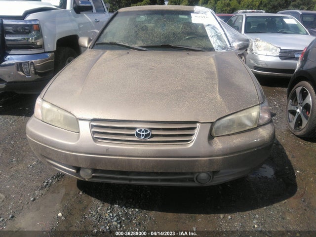 1999 TOYOTA CAMRY LE/XLE VIN: 4T1BF28K4XU083701