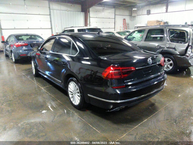 1VWBT7A39HC017128 Volkswagen Passat 1.8t Se