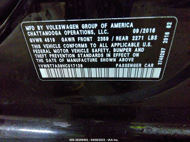 1VWBT7A39HC017128 Volkswagen Passat 1.8t Se