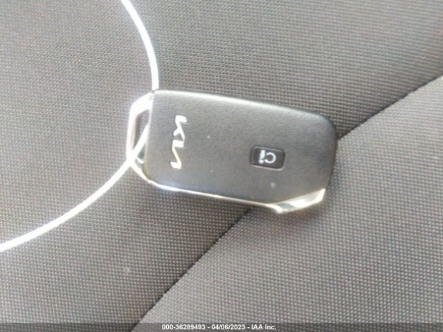 3KPF54AD9NE427373 KIA Forte Gt-line