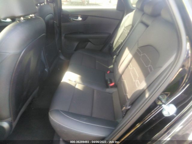 3KPF54AD9NE427373 KIA Forte Gt-line