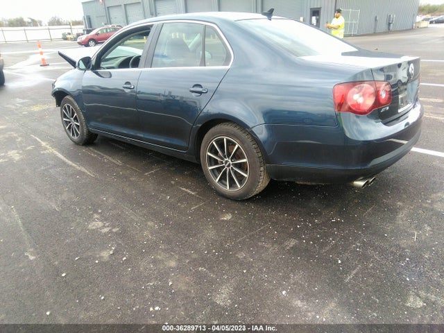 2010 VOLKSWAGEN JETTA SEDAN SE VIN: 3VWRX7AJ4AM040287
