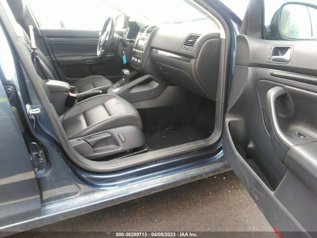 2010 VOLKSWAGEN JETTA SEDAN SE VIN: 3VWRX7AJ4AM040287