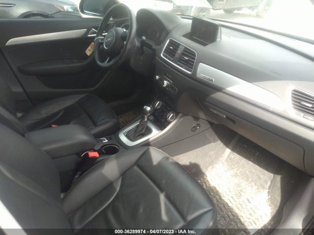 WA1EFCFS3FR001060 Audi Q3 2.0t Premium Plus