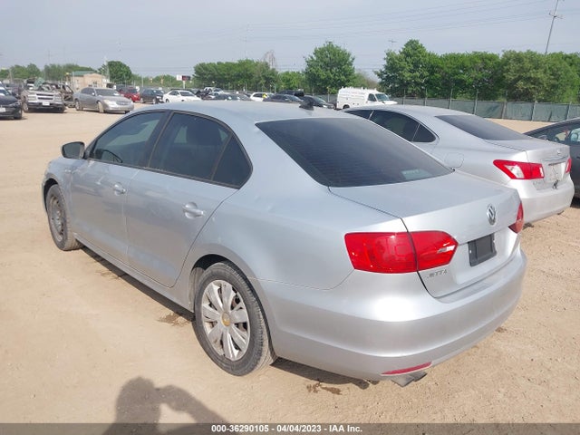 3VWD17AJ9EM241538 Volkswagen Jetta Sedan Se