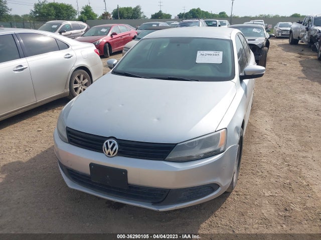 3VWD17AJ9EM241538 Volkswagen Jetta Sedan Se