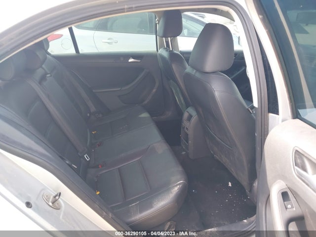 3VWD17AJ9EM241538 Volkswagen Jetta Sedan Se