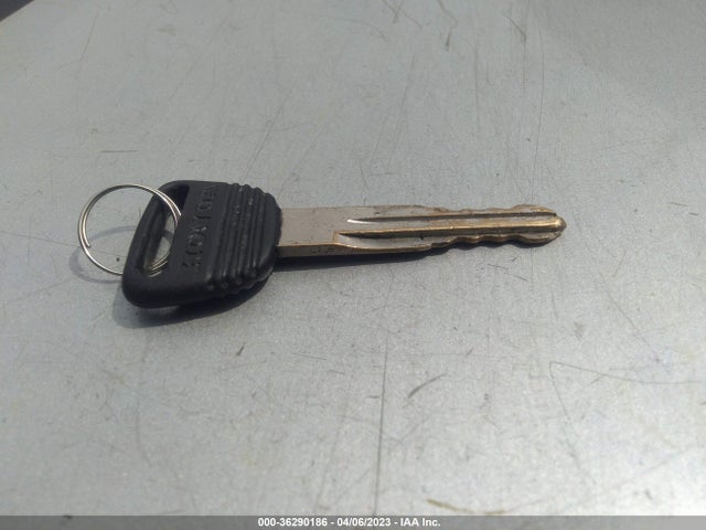 1998 HONDA CIVIC EX VIN: 2HGEJ8645WH592920