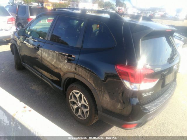 JF2SKAEC6KH412568 Subaru Forester Premium