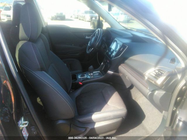 JF2SKAEC6KH412568 Subaru Forester Premium