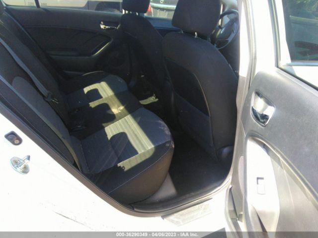 3KPFL4A78HE054797 KIA FORTE S