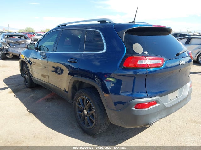 1C4PJLCB3JD537076 Jeep Cherokee Latitude