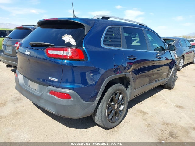 1C4PJLCB3JD537076 Jeep Cherokee Latitude