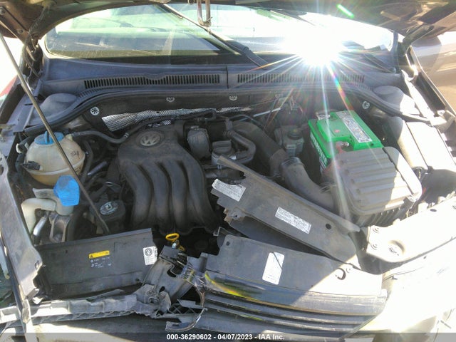 3VW2K7AJ5EM225857 Volkswagen Jetta Sedan S