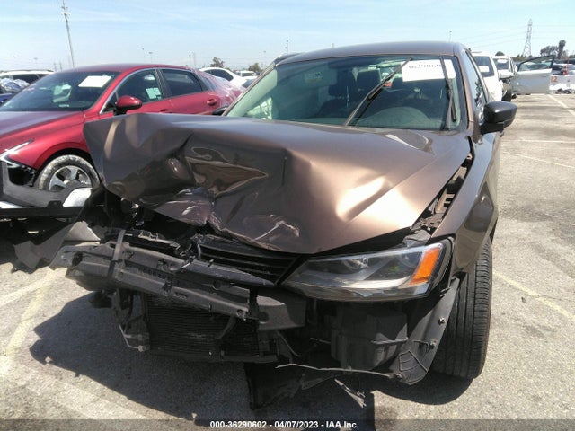 3VW2K7AJ5EM225857 Volkswagen Jetta Sedan S