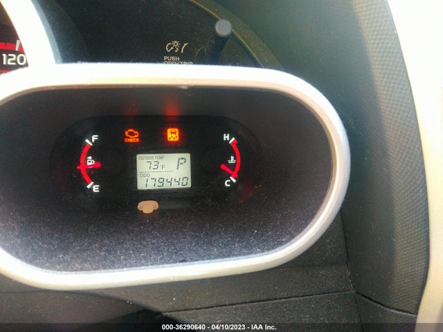 2010 Pontiac Vibe W/1sb მანქანა იყიდება აუქციონზე, vin: 5Y2SP6E05AZ410709, აუქციონის ნომერი: 36290640