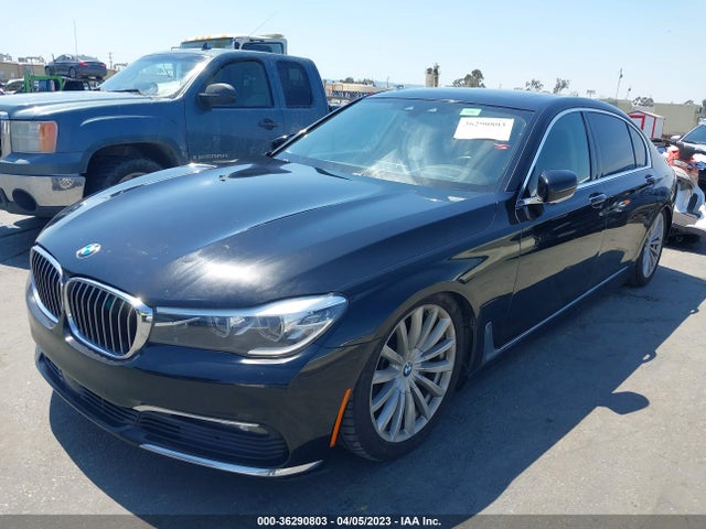 BMW 7 Series 740i 2016 WBA7E2C58GG738646 Image 2