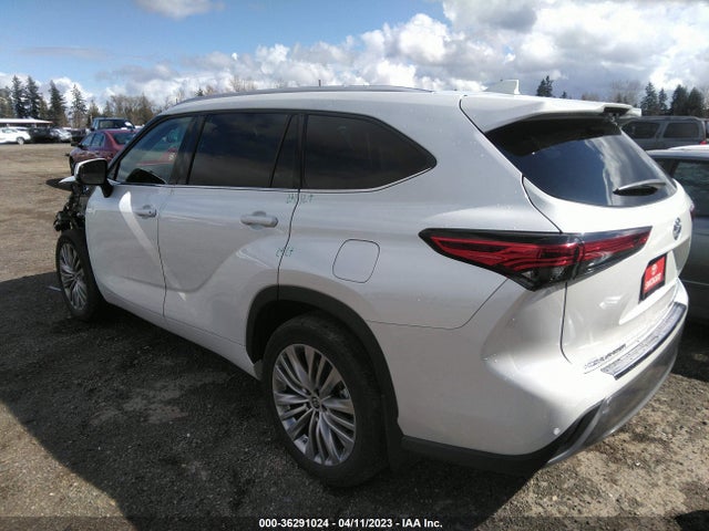 Toyota Highlander Platinum 2022 5TDFZRBH4NS228191 Image 3