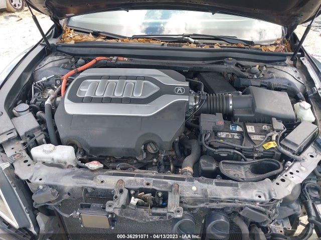 2016 Acura RLX, VIN: JH4KC2F94GC000205