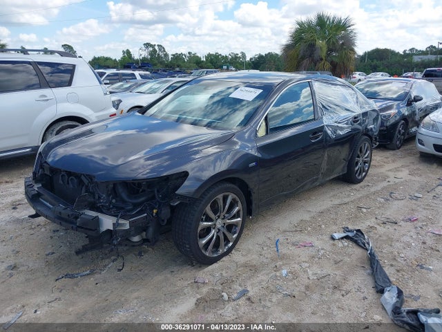 2016 Acura RLX, VIN: JH4KC2F94GC000205
