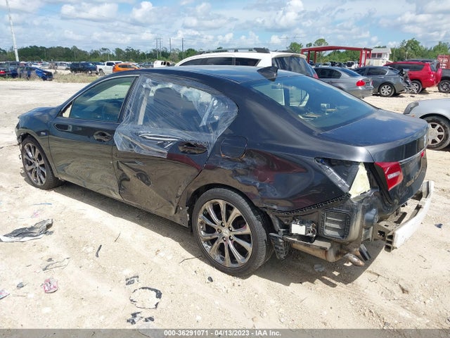 2016 Acura RLX, VIN: JH4KC2F94GC000205