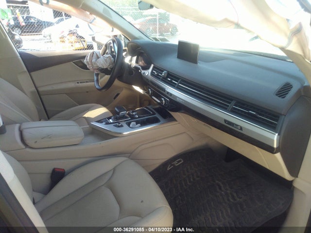 WA1LHAF77KD043840 Audi Q7 Premium Plus