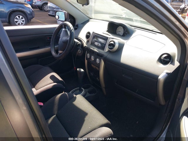2004 SCION XA VIN: JTKKT604640062720