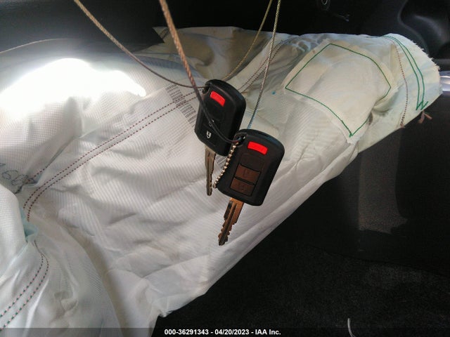 ML32A3HJXHH018042 Mitsubishi MIRAGE ES