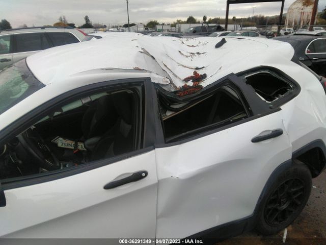 1C4PJLAB4GW135566 Jeep Cherokee Sport