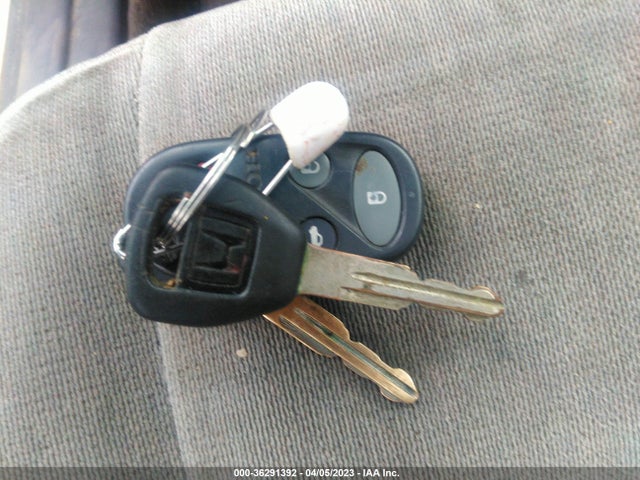 2000 HONDA ACCORD SDN EX VIN: 1HGCG6579YA086742
