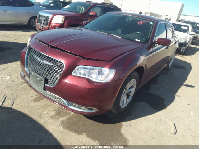 2C3CCAAGXGH233867 Chrysler 300 Limited
